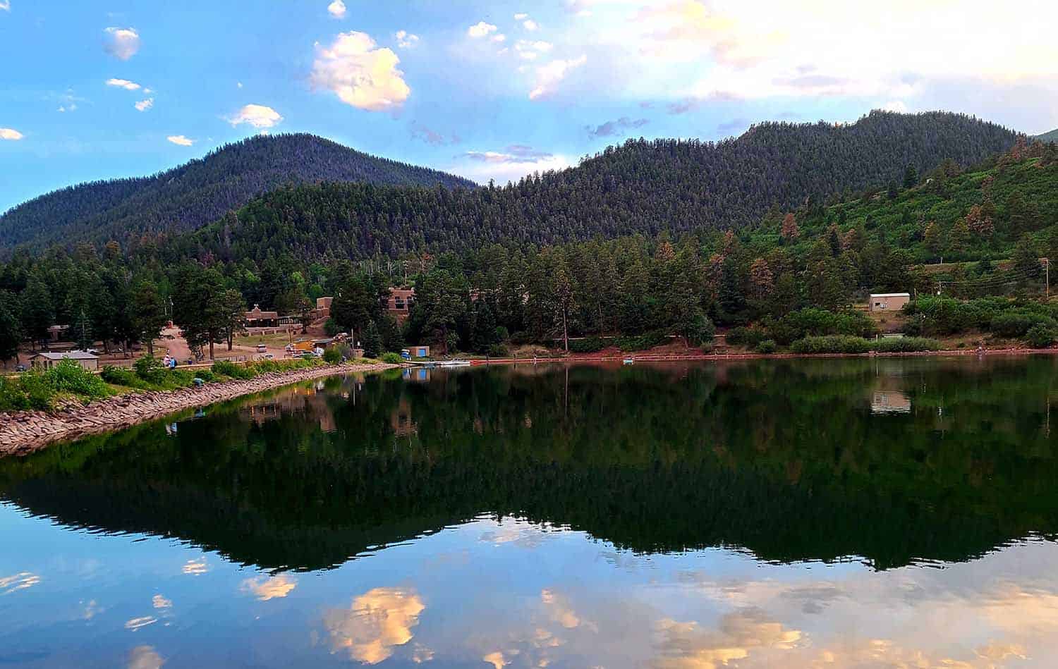 Monument Lake Cabins